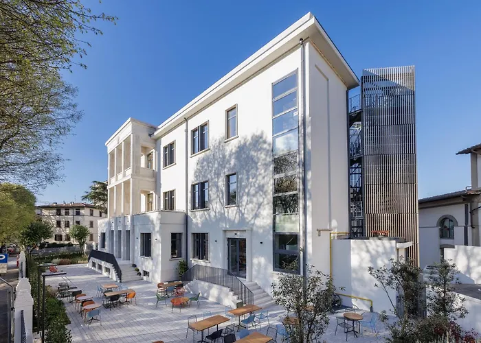 Yellowsquare FlorenceHostel